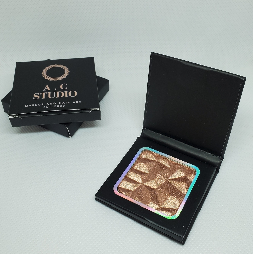 A.C Studio mineral pressed powder highlight